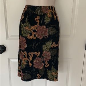 RONNIE NICOLE BLACK FLORAL STRAIGHT SKIRT